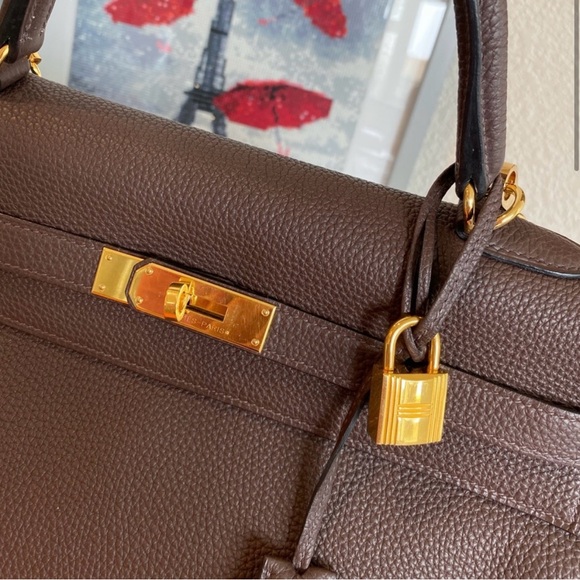 ❌SOLD❌Hermes Kelly 35 Chocolate brown With Gold Hardware- Full Set - Picture 2 of 13